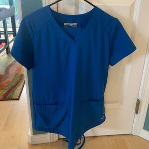 2 pair of Greys Anatomy scrubs